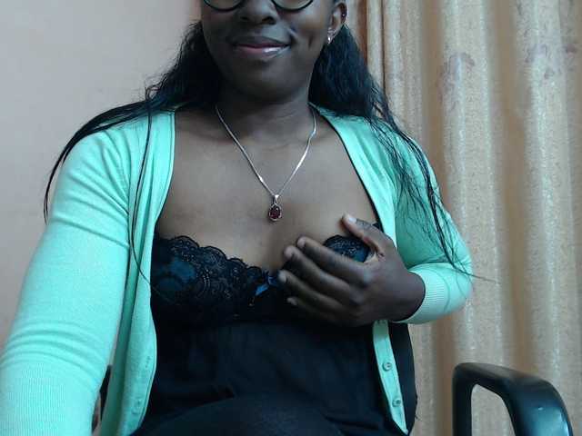 Live sex webcam photo for Katty-12 #291574647