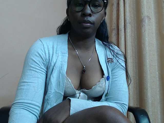 Live sex webcam photo for Katty-12 #291587900