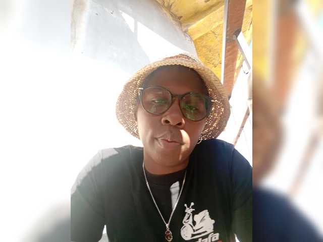 Live sex webcam photo for Katty-12 #291706926