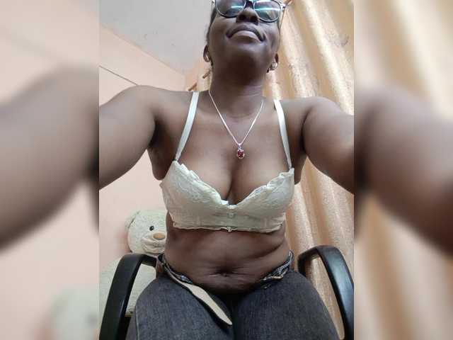 Live sex webcam photo for Katty-12 #291714201