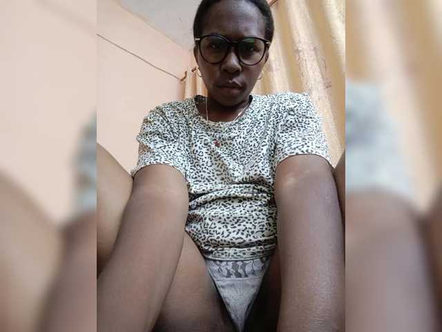 Live sex webcam photo for Katty-12 #291726351