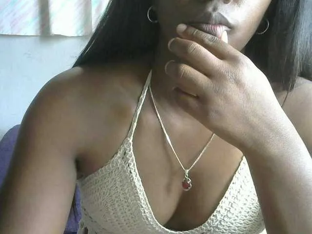 Live sex webcam photo for Katty-12 #292275400