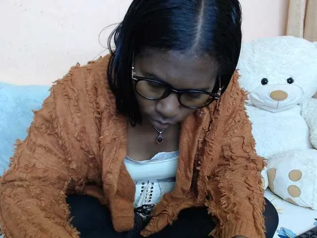 Live sex webcam photo for Katty-12 #293849610