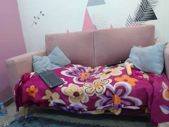 Live sex webcam photo for Katty-Valentina- #276866806