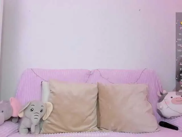 Live sex webcam photo for KattyClarck #290173356