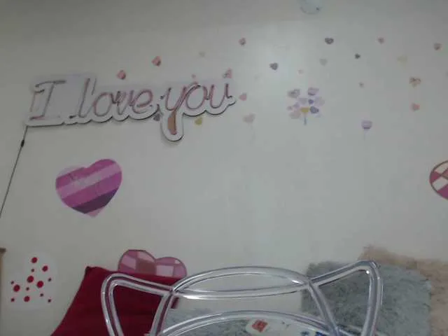 Live sex webcam photo for KattyDevil20 #272440277