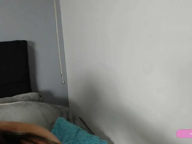 Live sex webcam photo for KattyKiut #273818440