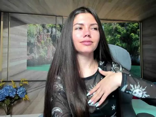 Live sex webcam photo for KattyStarr #276693441