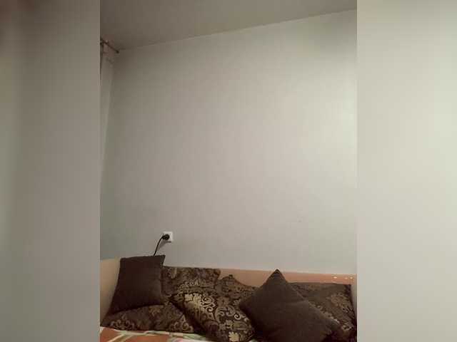 Live sex webcam photo for Katy19801 #290133187