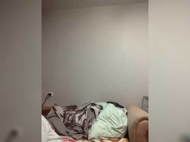 Live sex webcam photo for Katy19801 #290144204