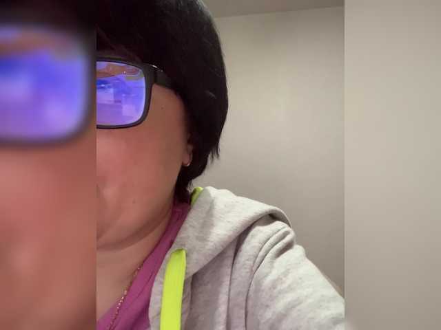 Live sex webcam photo for Katy19801 #290184459