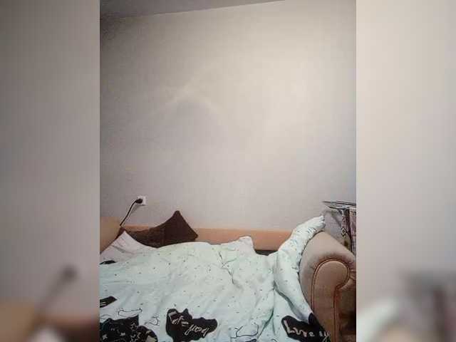 Live sex webcam photo for Katy19801 #290232980