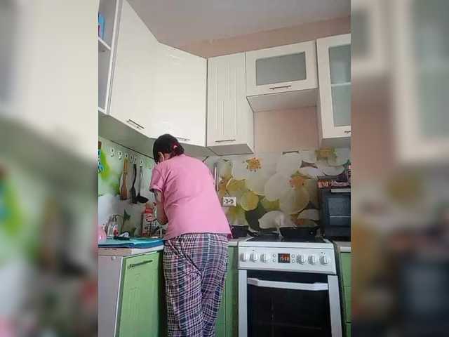 Live sex webcam photo for Katy19801 #290240968