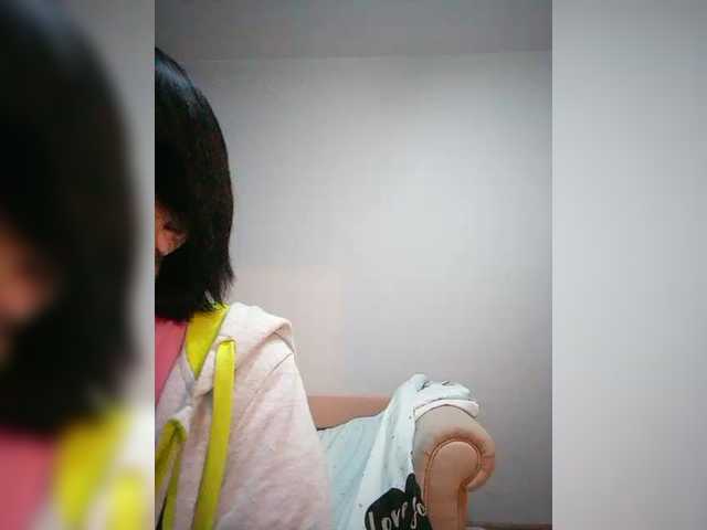 Live sex webcam photo for Katy19801 #290289766