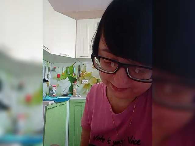 Live sex webcam photo for Katy19801 #290306674