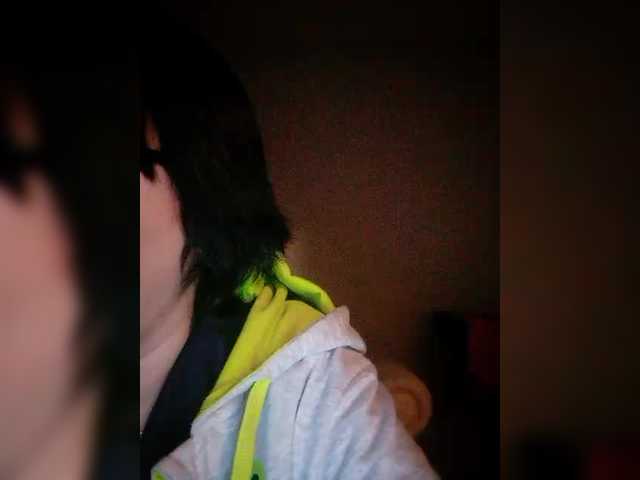 Live sex webcam photo for Katy19801 #290324331