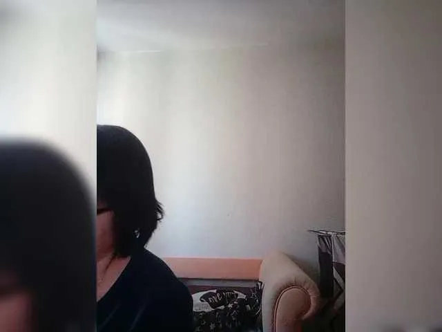 Live sex webcam photo for Katy19801 #290352539