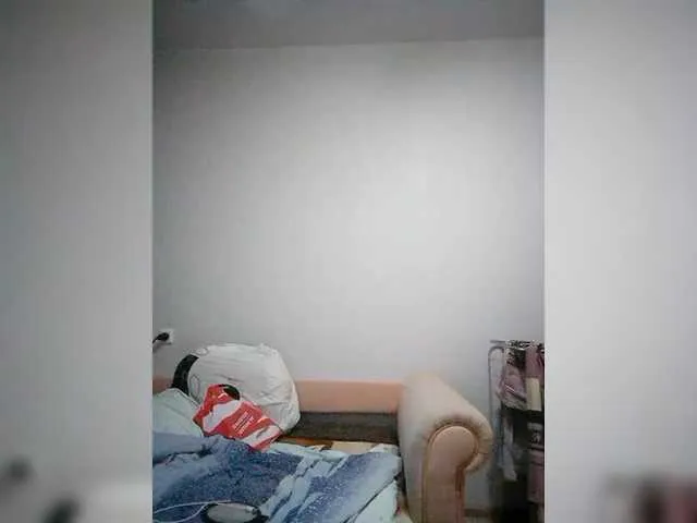 Live sex webcam photo for Katy19801 #290367986