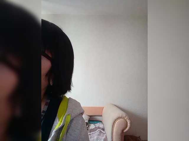 Live sex webcam photo for Katy19801 #290715793