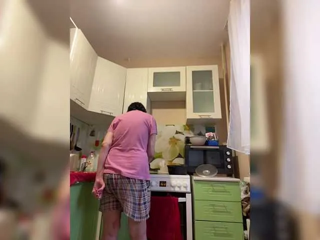 Live sex webcam photo for Katy19801 #290828043