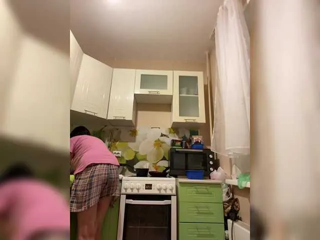 Live sex webcam photo for Katy19801 #290835973