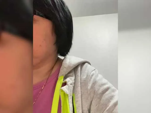 Live sex webcam photo for Katy19801 #290837540