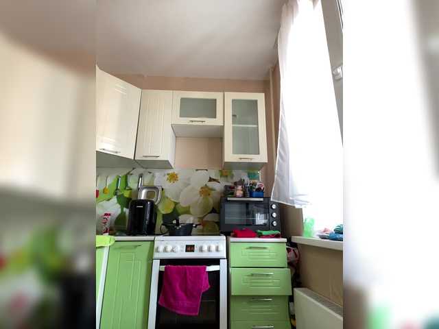 Live sex webcam photo for Katy19801 #290874833