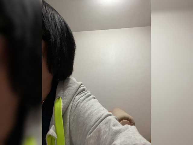 Live sex webcam photo for Katy19801 #290912529