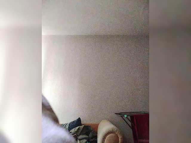 Live sex webcam photo for Katy19801 #291160236