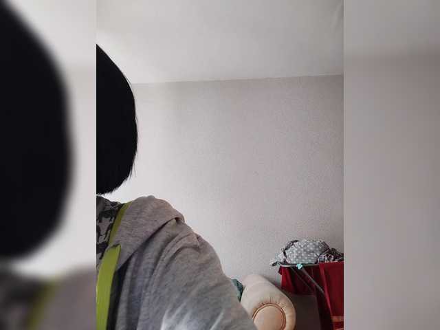 Live sex webcam photo for Katy19801 #291167485