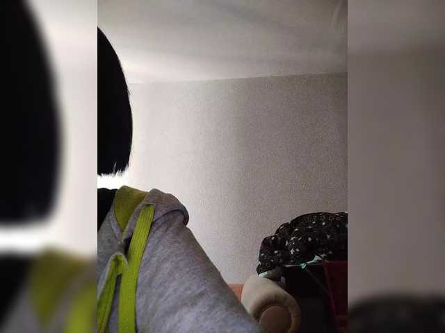 Live sex webcam photo for Katy19801 #291177643