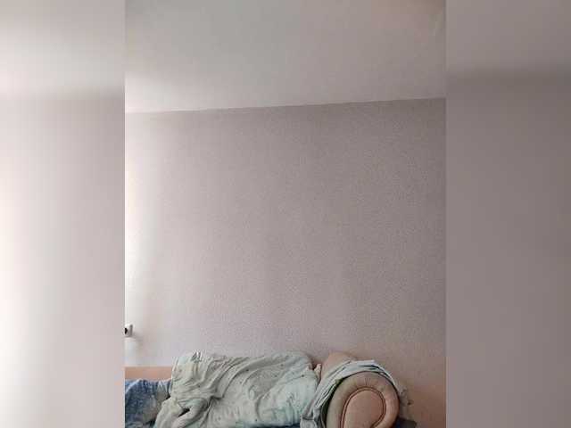 Live sex webcam photo for Katy19801 #291245917