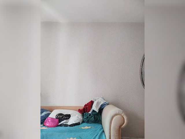 Live sex webcam photo for Katy19801 #291307107