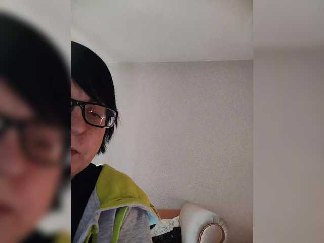 Live sex webcam photo for Katy19801 #291507038