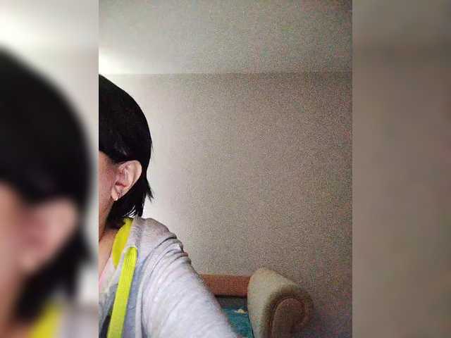 Live sex webcam photo for Katy19801 #291588352