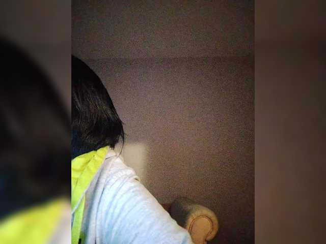 Live sex webcam photo for Katy19801 #291590272