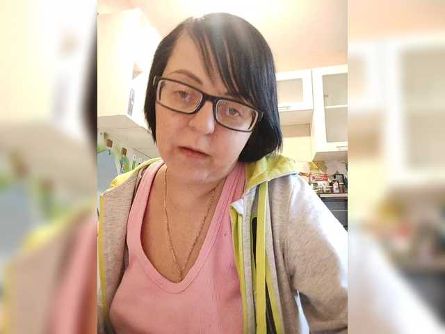 Live sex webcam photo for Katy19801 #291602358