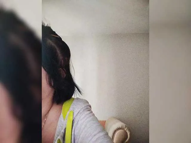 Live sex webcam photo for Katy19801 #291757698