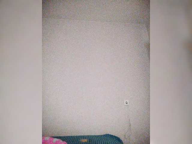 Live sex webcam photo for Katy19801 #291933430