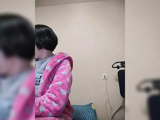 Live sex webcam photo for Katy19801 #292048726