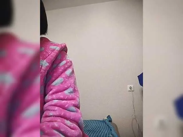 Live sex webcam photo for Katy19801 #292105340