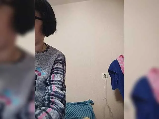 Live sex webcam photo for Katy19801 #292111566