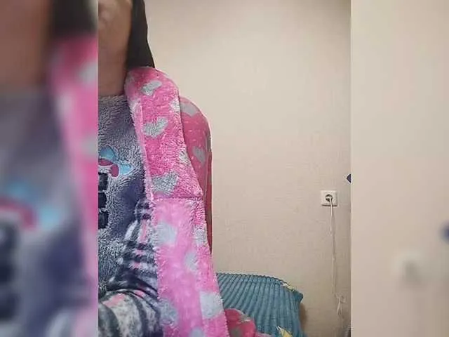 Live sex webcam photo for Katy19801 #292159334