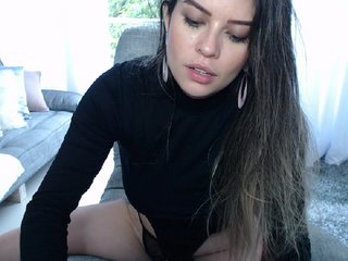 Live sex webcam photo for KatyEvans #224939023