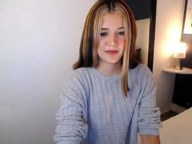 Live sex webcam photo for Katya-Ivanov #272882120