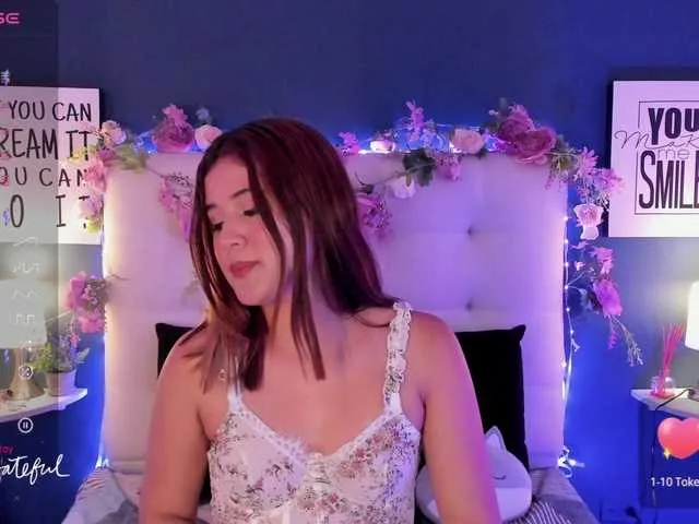 Live sex webcam photo for Katya-Ivanov #277647389