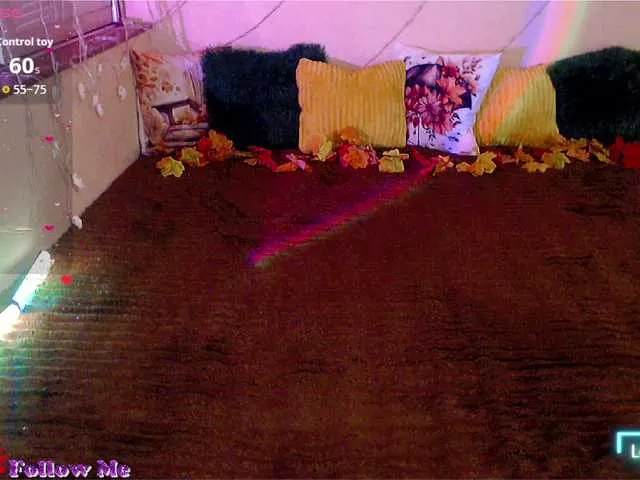 Live sex webcam photo for KatylinAnry #292378824