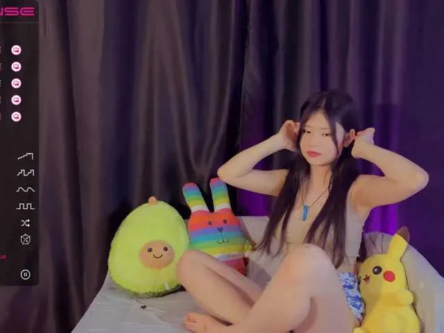 Live sex webcam photo for KawaiiChan #274642174