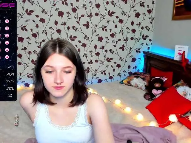 Live sex webcam photo for KawaiiHikka1 #272406902