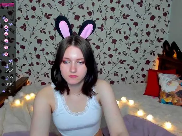 Live sex webcam photo for KawaiiHikka1 #272819557